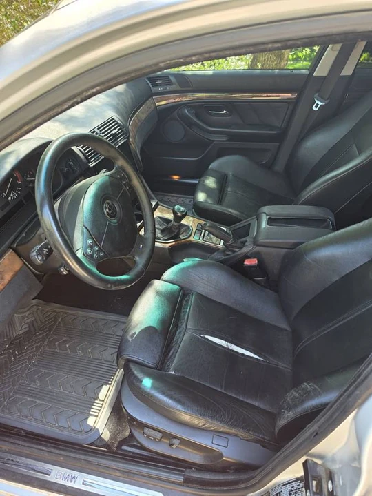 2000 BMW E39 540i - Image 5 of 12