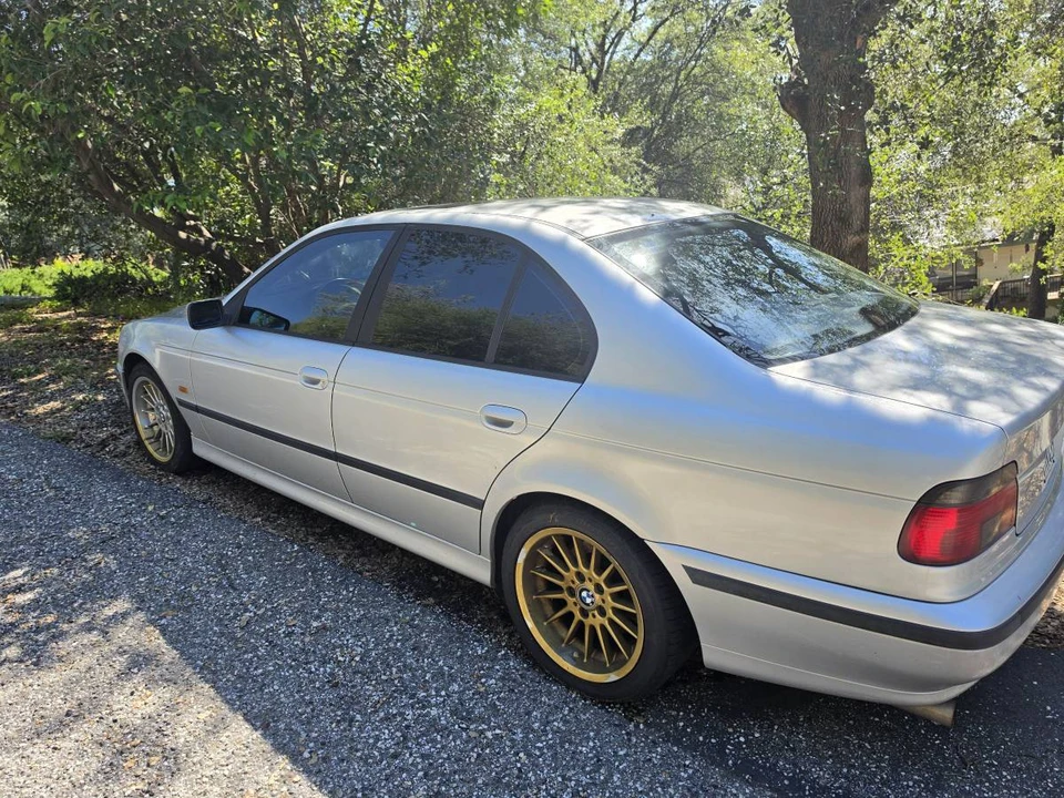 2000 BMW E39 540i - Image 3 of 12