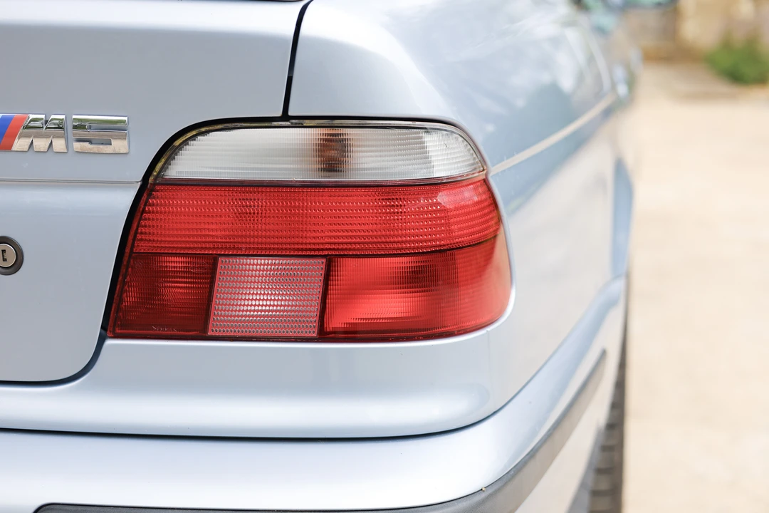 2000 BMW E39 M5 - Image 28 of 31