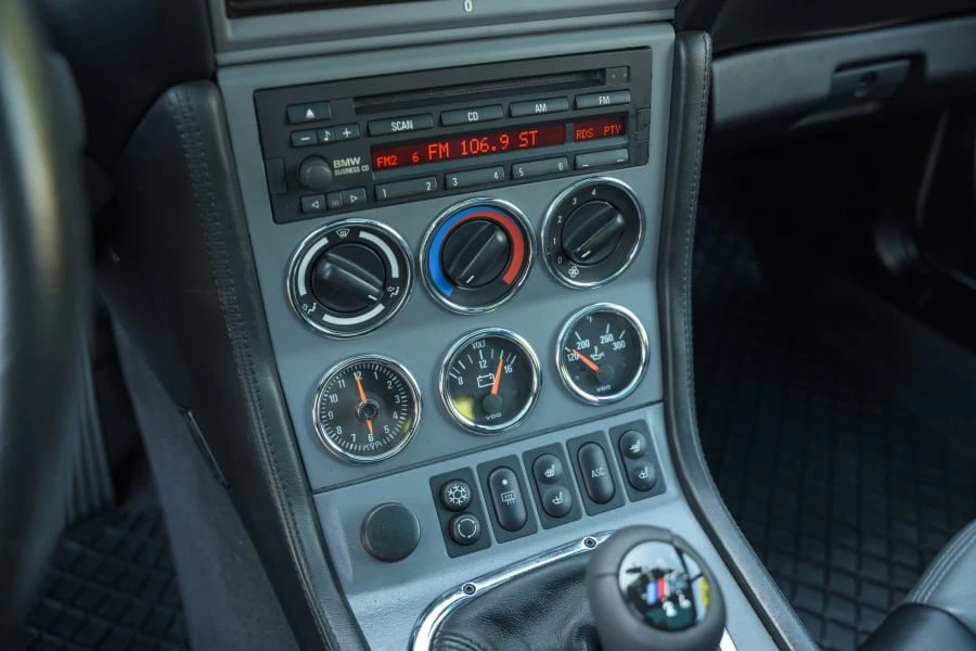 2000 BMW Z3 Coupe - Image 26 of 31