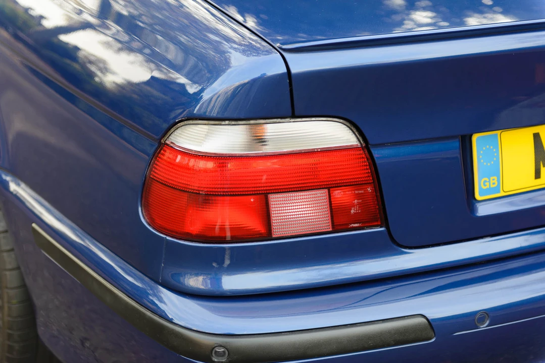 2000 BMW E39 M5 - Image 28 of 31