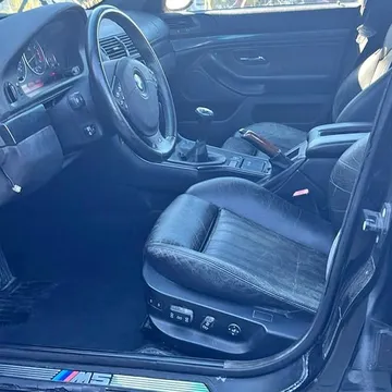 2000 BMW M5