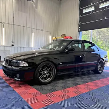 2000 BMW M5