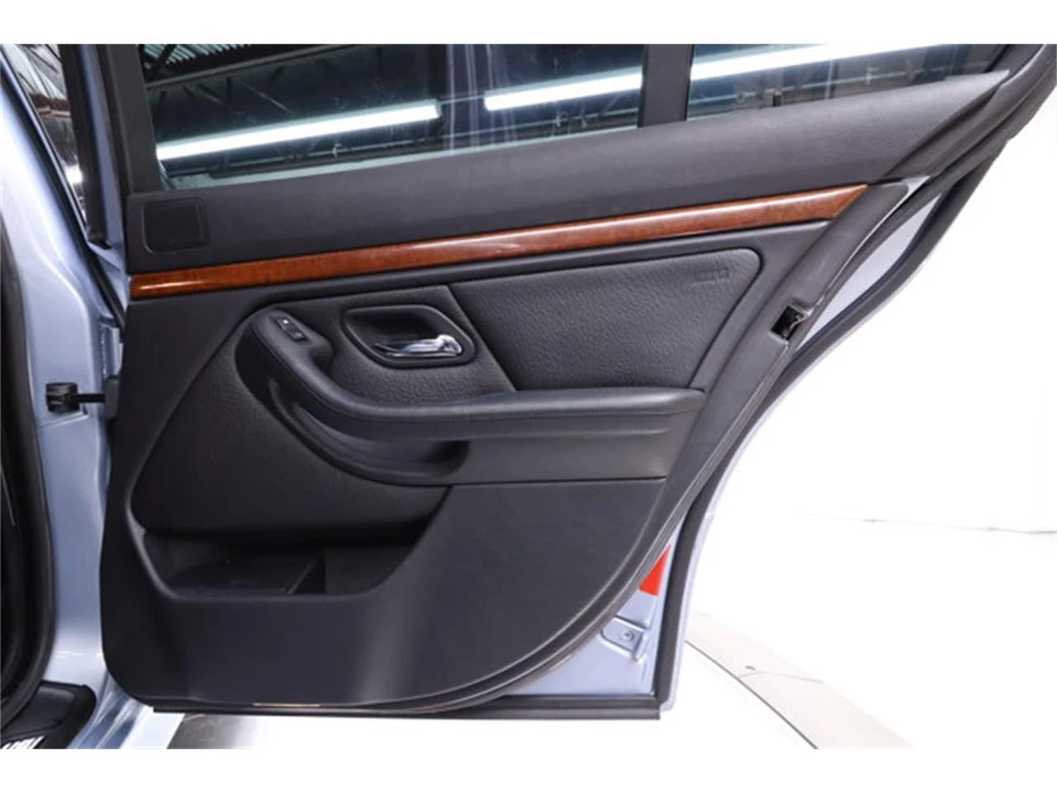 2000 BMW E39 M5 - Image 24 of 31