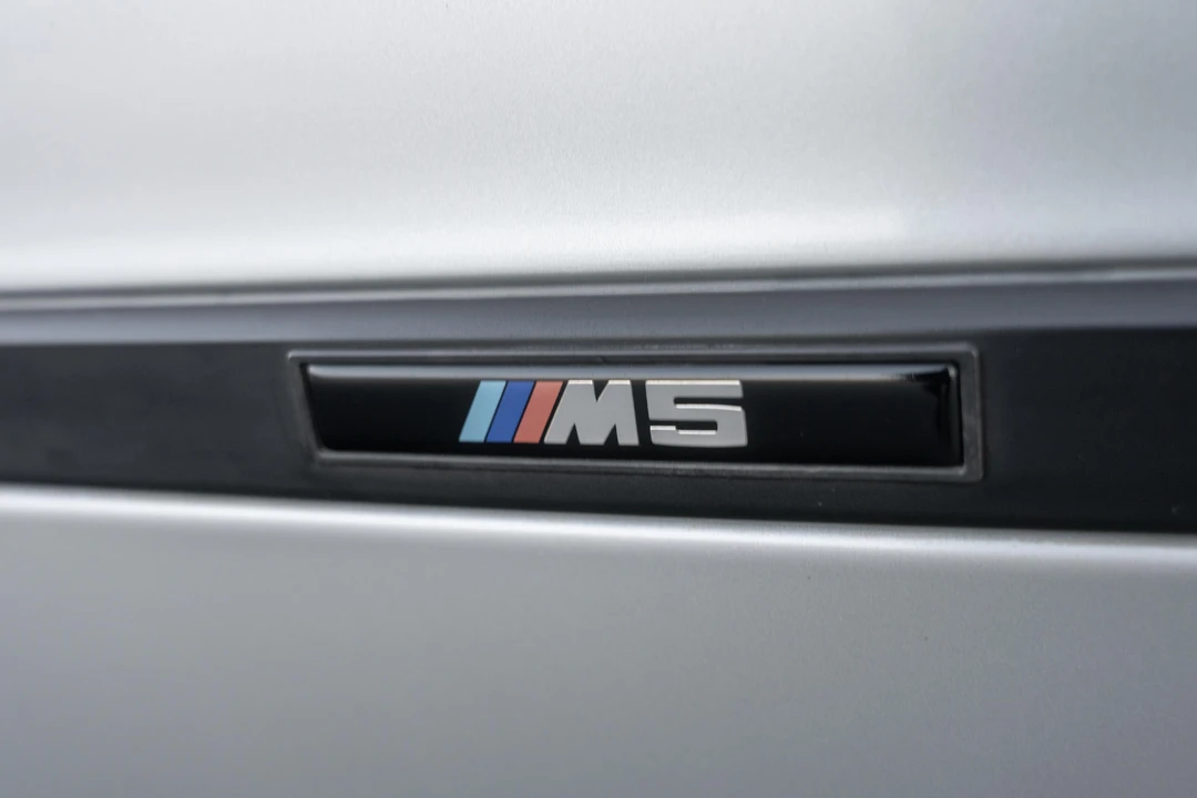 2000 BMW E39 M5 - Image 28 of 31