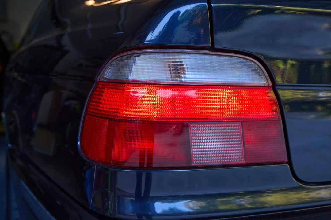 2000 BMW E39 M5 - Image 25 of 30