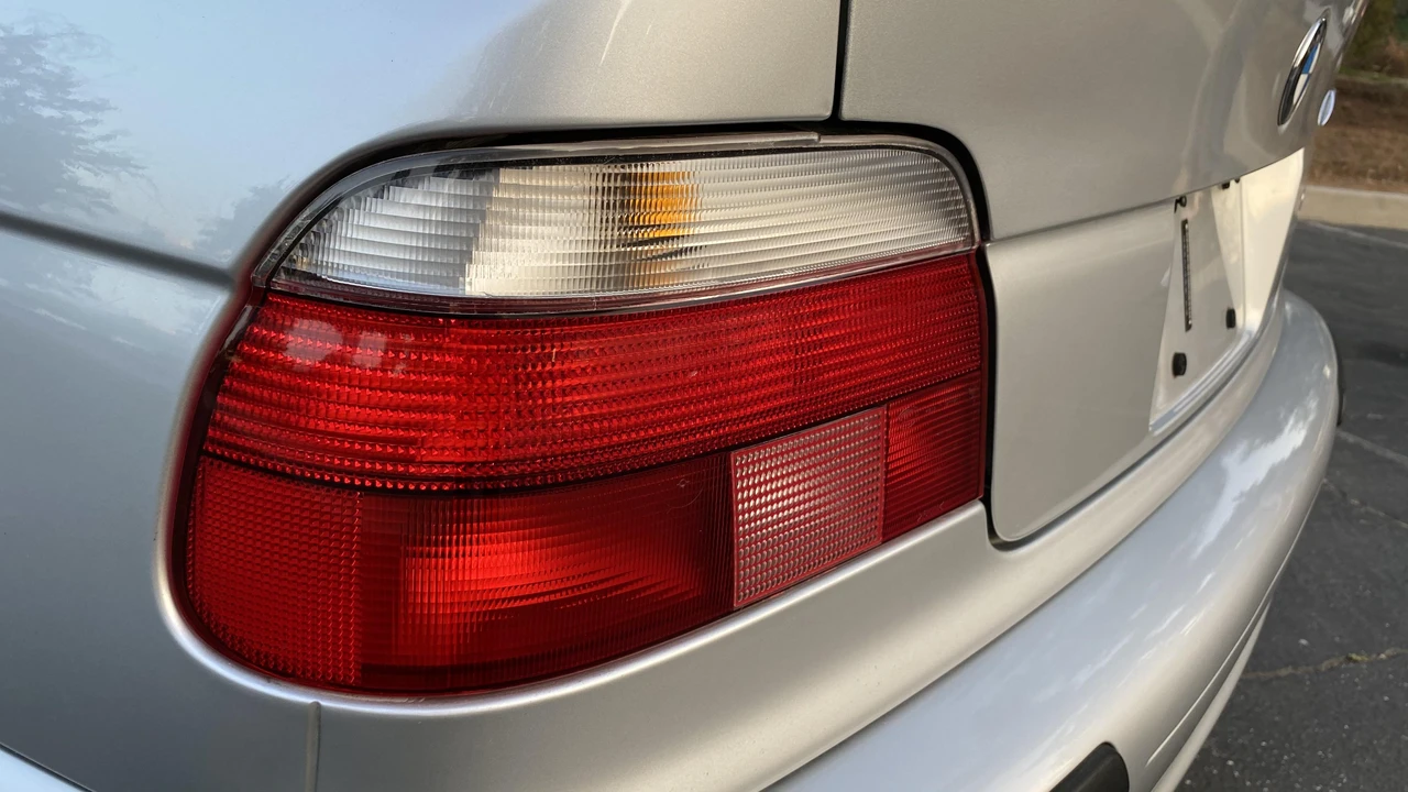 2000 BMW E39 M5 - Image 30 of 31