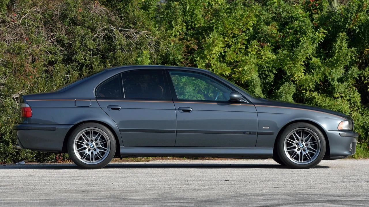 2000 BMW E39 M5 - Image 2 of 26