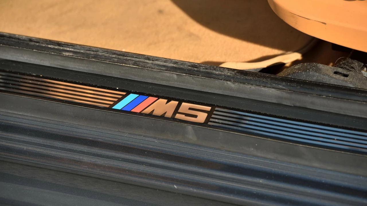 2000 BMW E39 M5 - Image 18 of 26