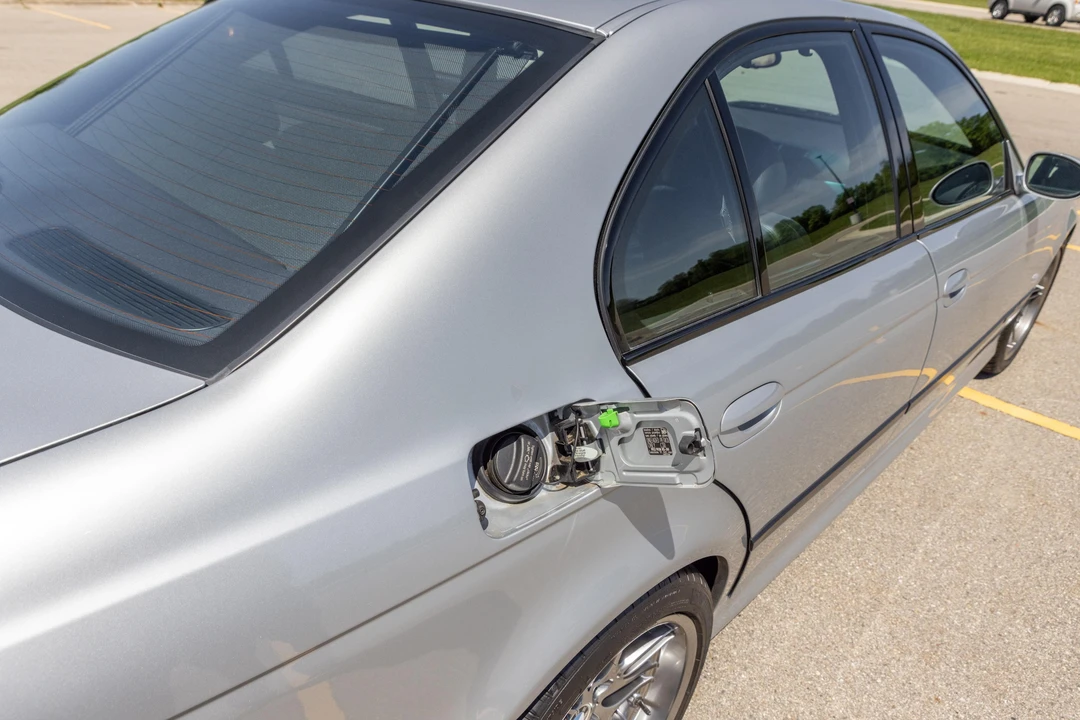 2000 BMW E39 M5 - Image 28 of 31