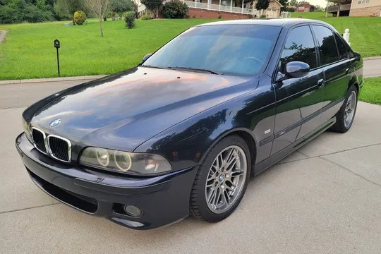 2000 BMW M5