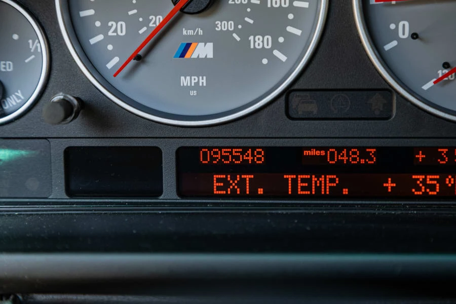 2000 BMW E39 M5 - Image 24 of 31