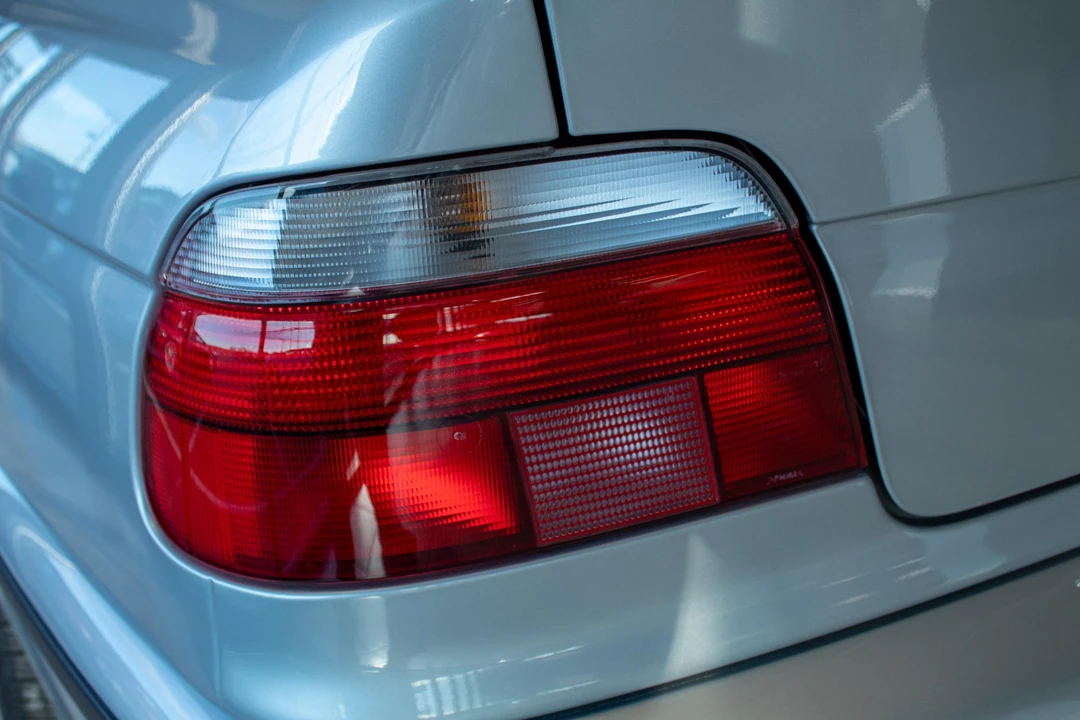 2000 BMW E39 M5 - Image 18 of 31