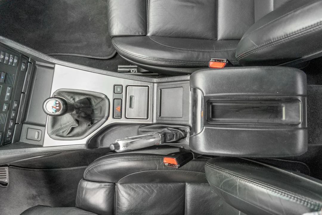 2000 BMW E39 M5 - Image 30 of 31