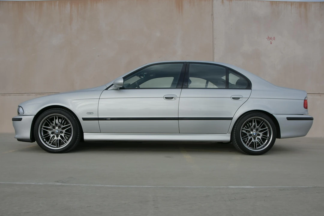 2000 BMW E39 M5 - Image 13 of 31