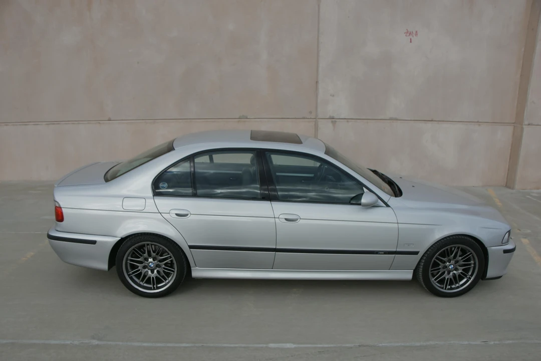 2000 BMW E39 M5 - Image 17 of 31