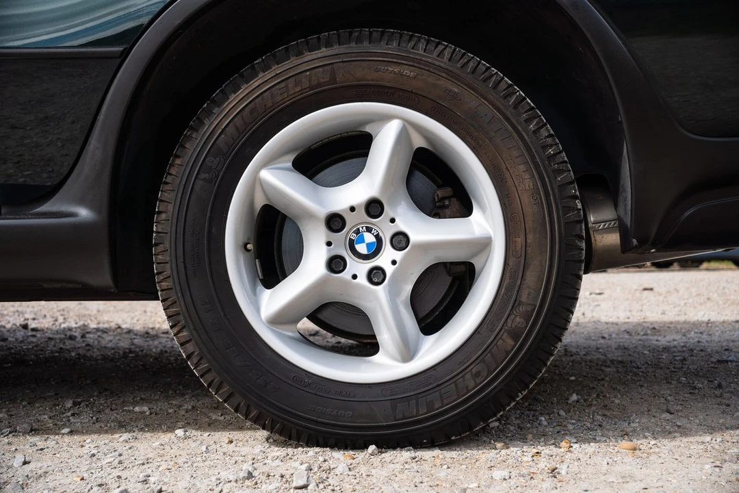 2000 BMW E53 X5 - Image 19 of 30