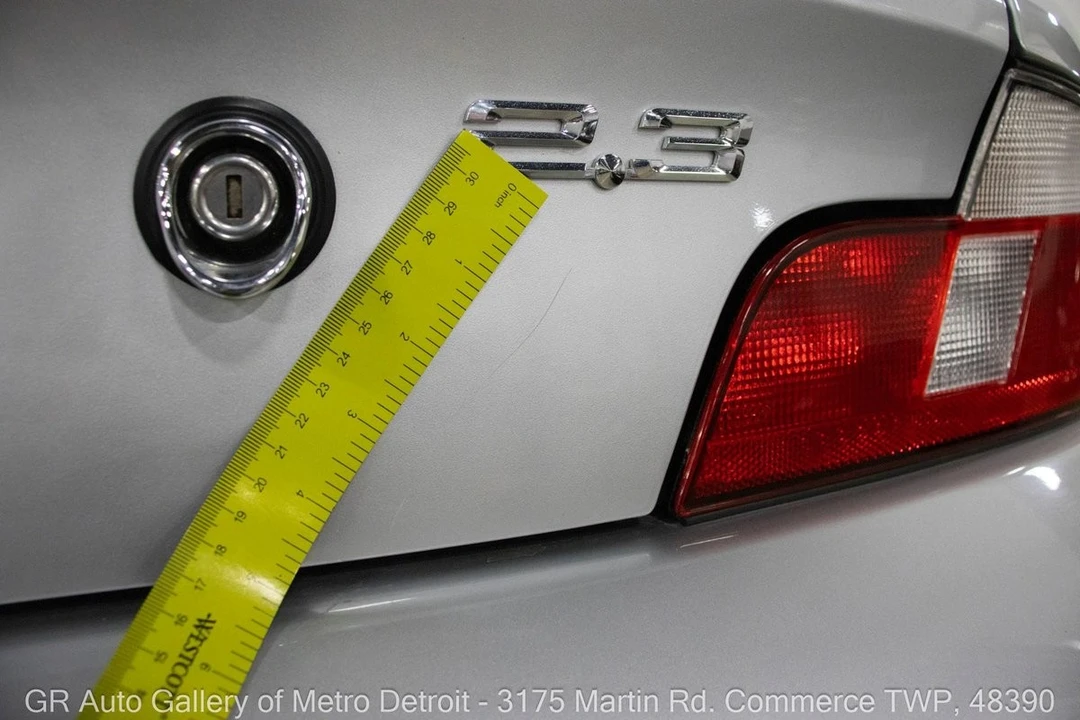 2000 BMW Z3 - Image 28 of 31