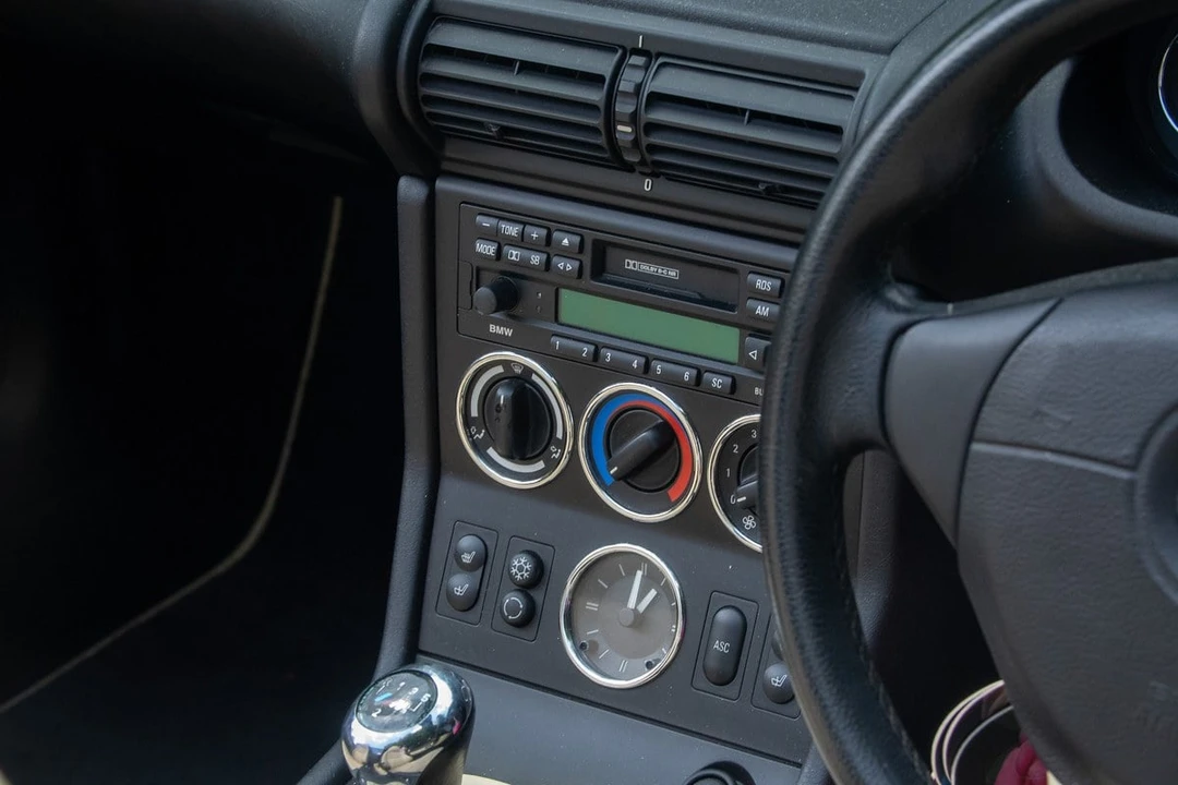 2000 BMW Z3 Roadster - Image 23 of 30