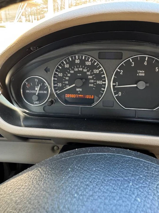 2000 BMW Z3 Roadster - Image 2 of 9