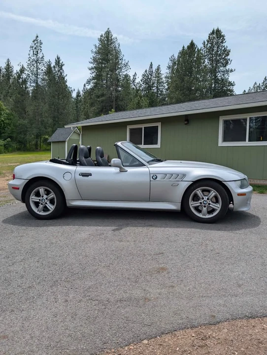 2000 BMW Z3 Roadster - Image 2 of 9