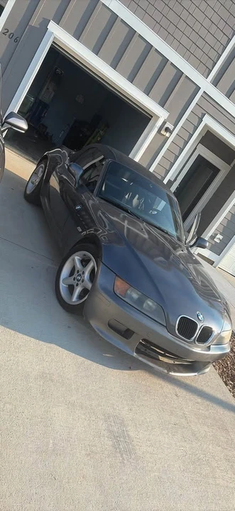 2000 BMW Z3 Roadster - Image 2 of 9