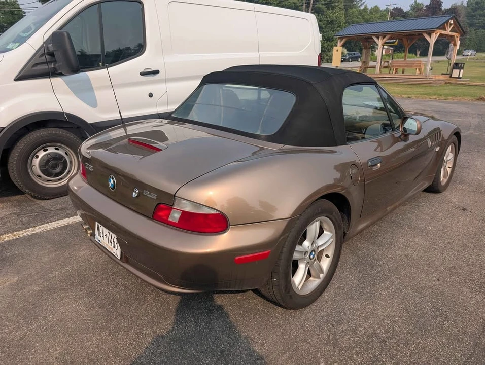 2000 BMW Z3 Roadster - Image 2 of 10