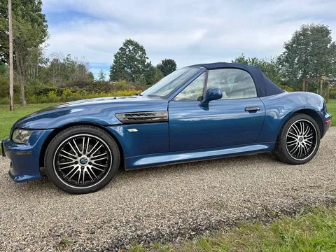 2000 BMW Z3 2.3 Roadster 2D