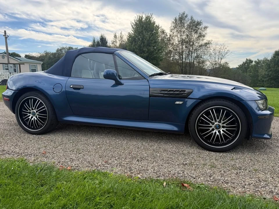 2000 BMW Z3 Roadster - Image 2 of 10