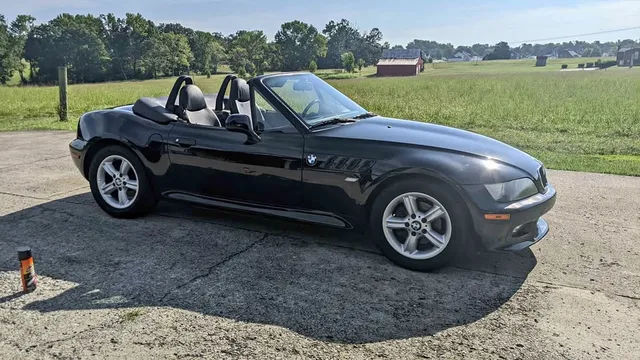 2000 BMW Z3 2.3 Roadster 2D