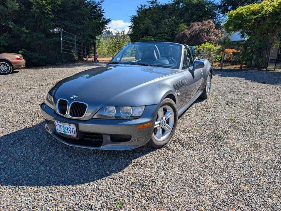 2000 BMW Z3 Roadster - Image 2 of 24