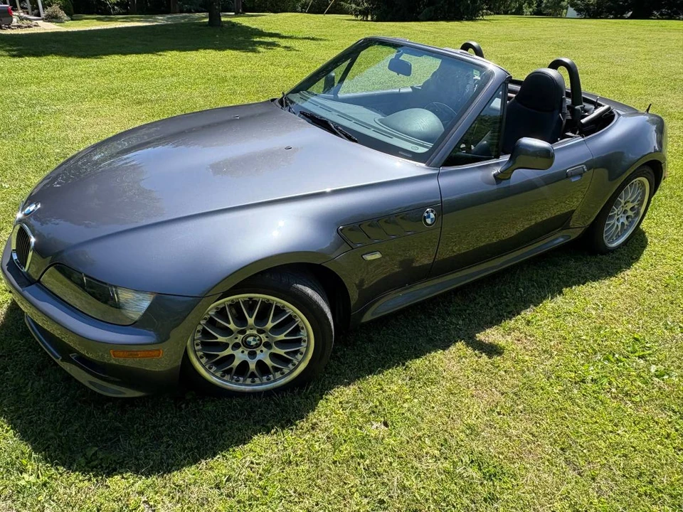 2000 BMW Z3 Roadster - Image 2 of 13