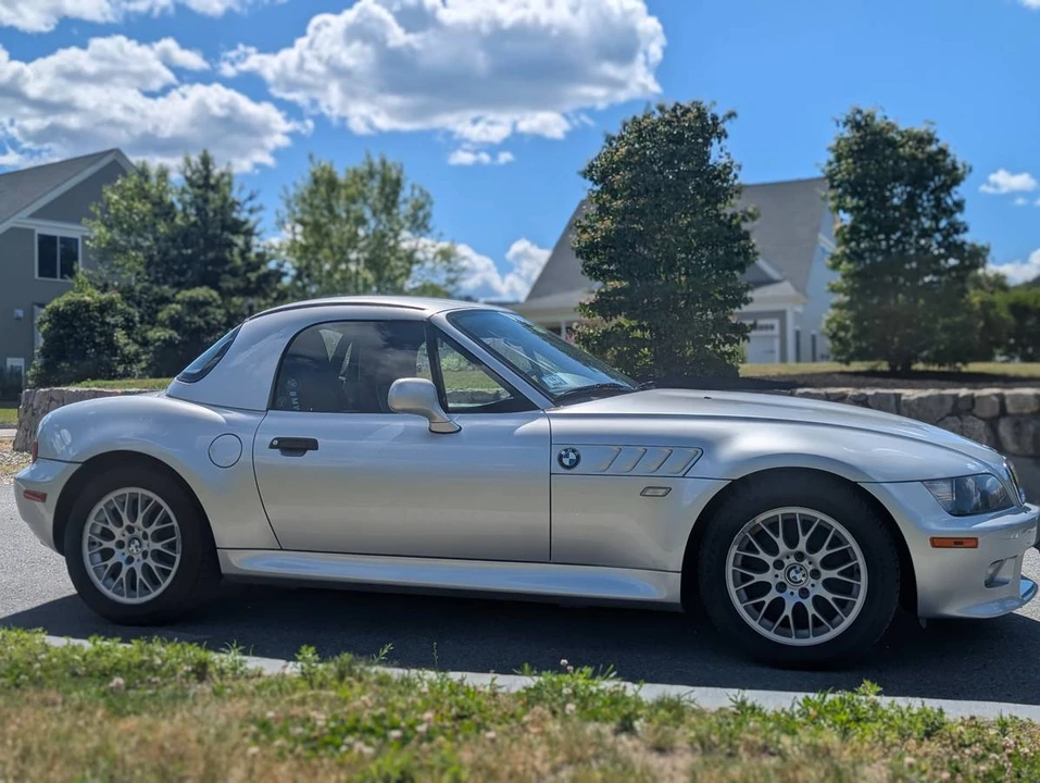 2000 BMW Z3 Roadster - Image 2 of 9