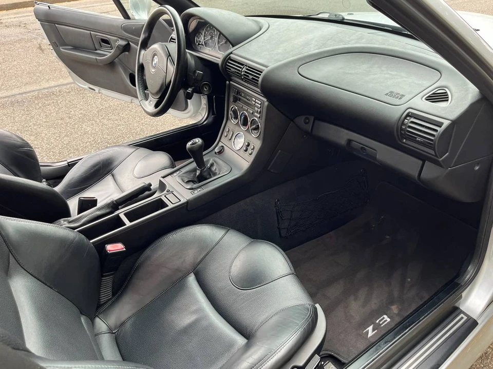2000 BMW Z3 Roadster - Image 19 of 23
