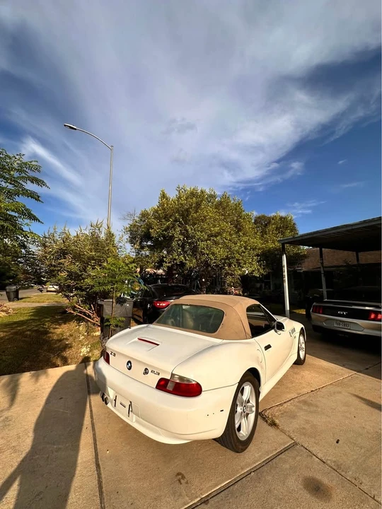 2000 BMW Z3 Roadster - Image 2 of 8
