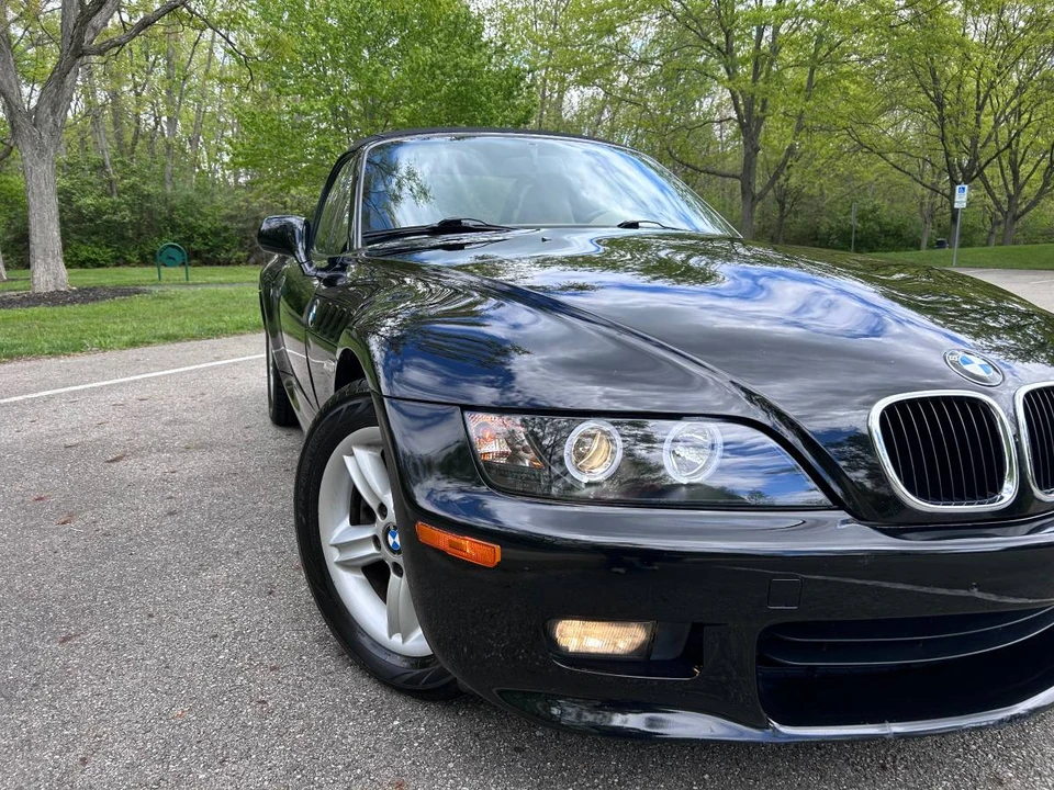 2000 BMW Z3 - Image 3 of 16