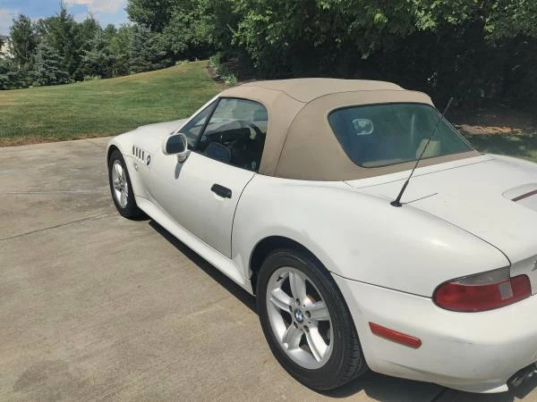 2000 BMW Z3 Roadster - Image 2 of 11