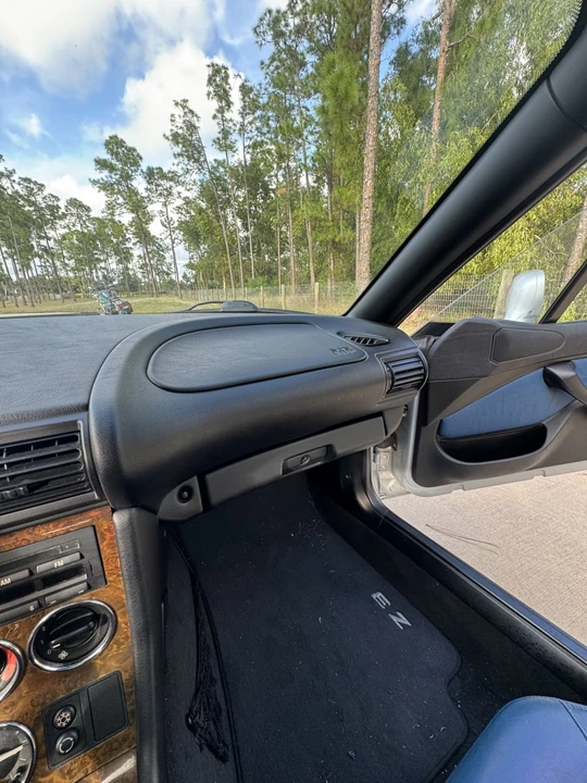 2000 BMW Z3 Roadster - Image 17 of 25