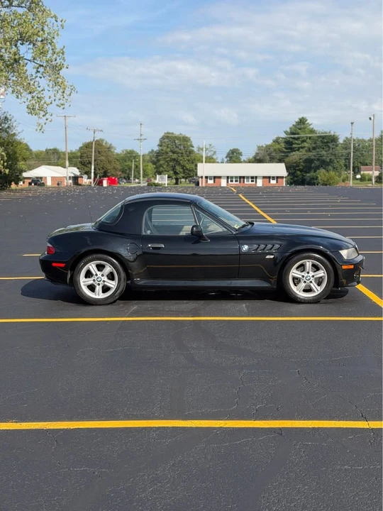 2000 BMW Z3 Roadster - Image 2 of 11