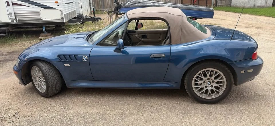 2000 BMW Z3 Roadster - Image 2 of 10