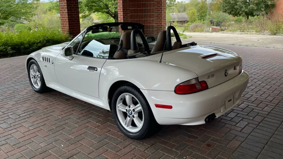 2000 BMW Z3 Roadster - Image 2 of 18