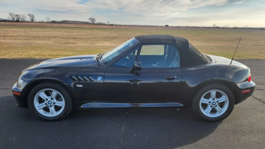 2000 BMW Z3 Roadster - Image 2 of 17