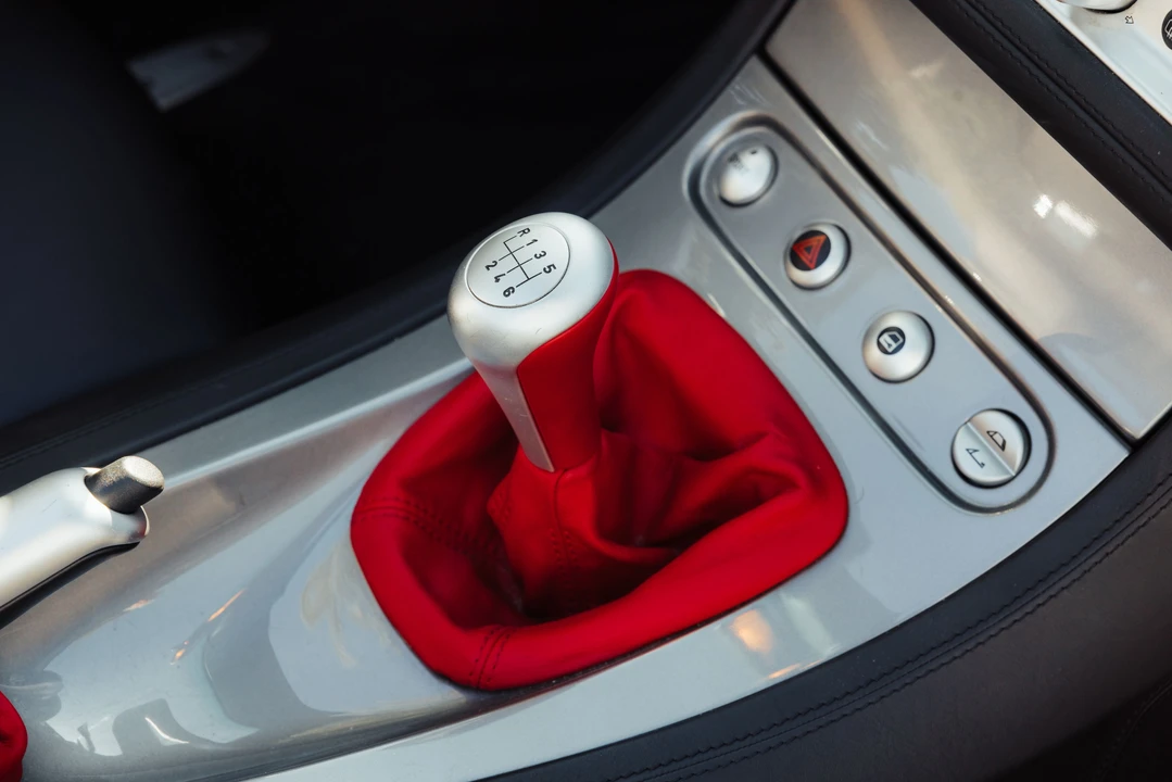 2000 BMW Z8 - Image 23 of 31
