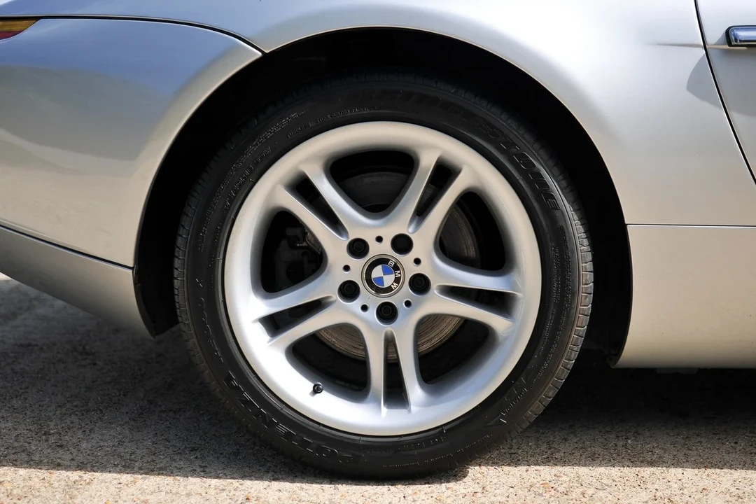 2001 BMW Z8 - Image 14 of 30