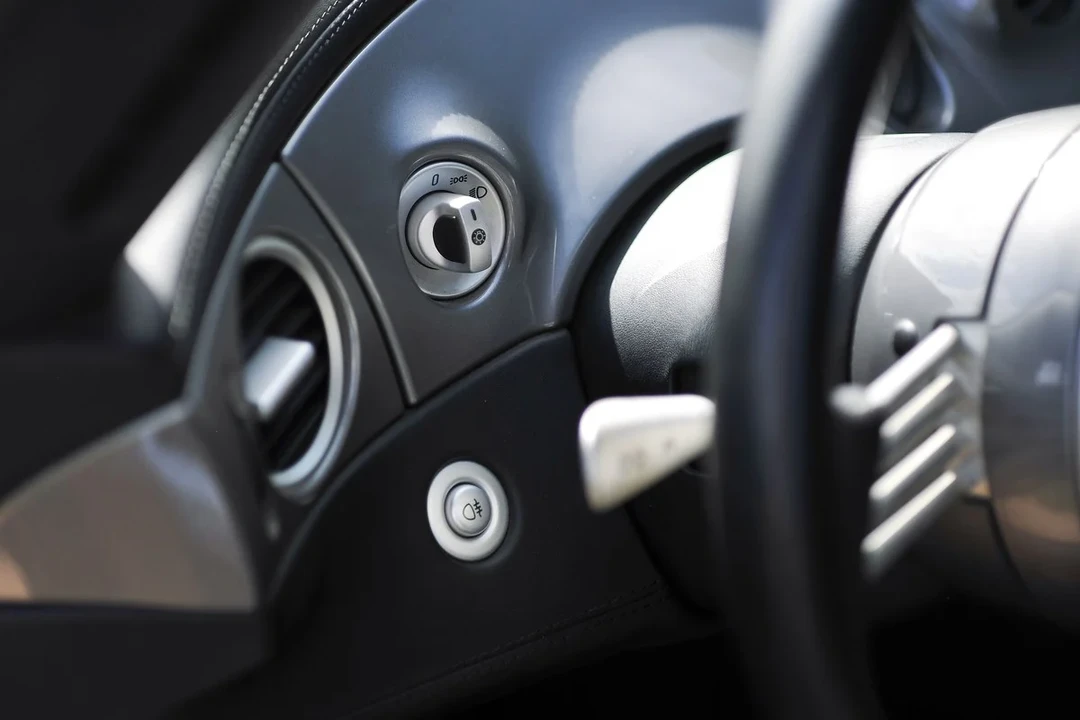 2001 BMW Z8 - Image 21 of 30