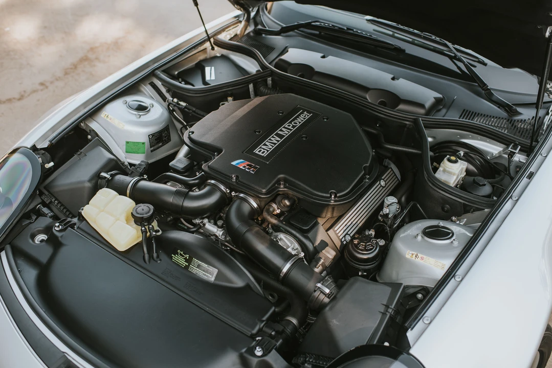 2000 BMW Z8 - Image 18 of 31