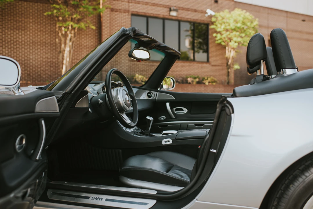 2000 BMW Z8 - Image 25 of 31