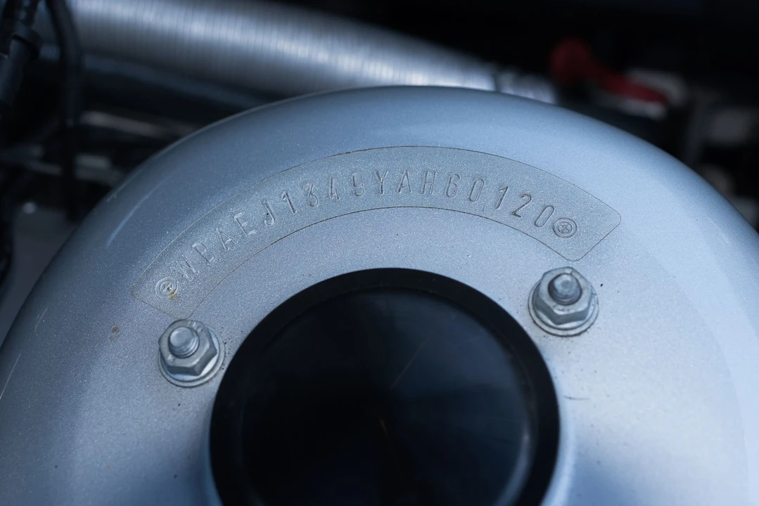 2000 BMW Z8 - Image 13 of 31