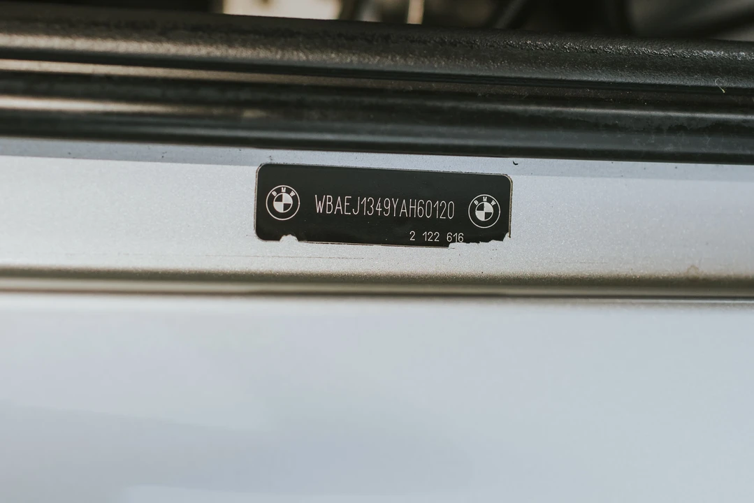 2000 BMW Z8 - Image 12 of 31