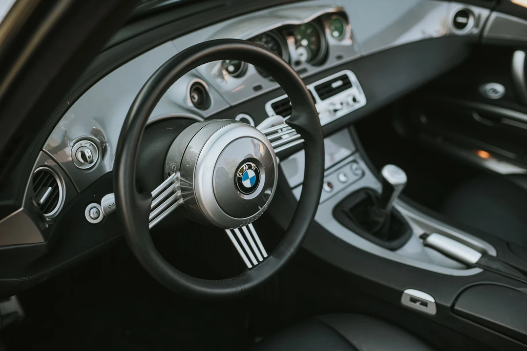 2000 BMW Z8 - Image 22 of 31